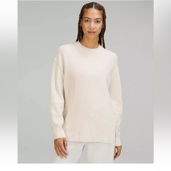 Women's Lululemon Merino Wool blend ribbed crew neck sweater - Picture 2 of 9